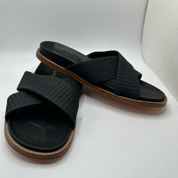 CUSHIONAIRE Women's footbed sandal with +Comfort 8 WIDE BLACK - Picture 6 of 7